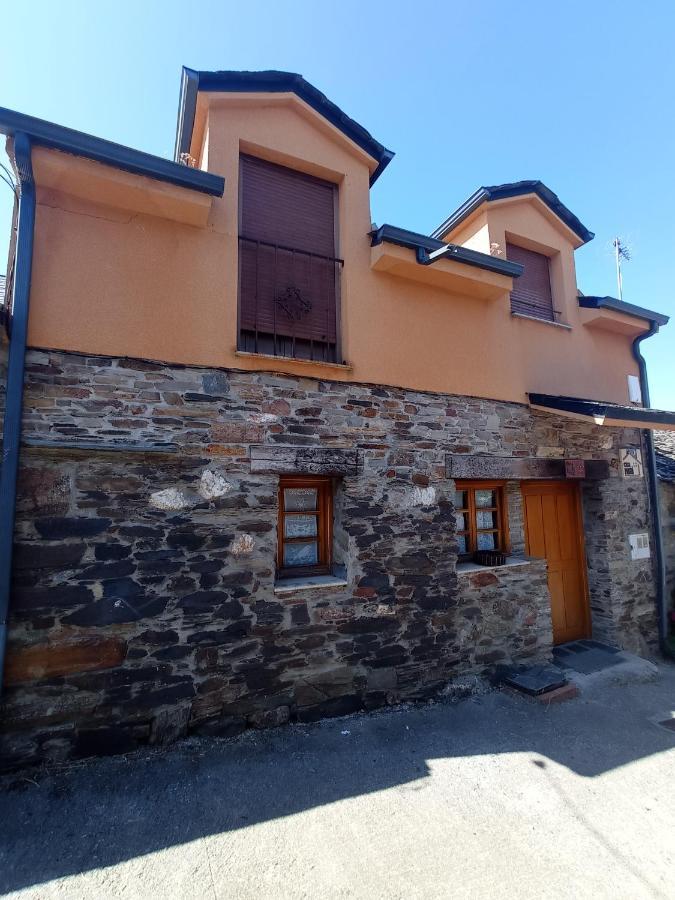 Casa De Abril 1 Guest House San Cristobal de Valdueza Exterior photo